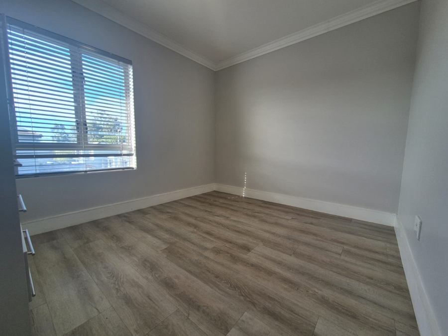 To Let 3 Bedroom Property for Rent in Langeberg Heights Western Cape